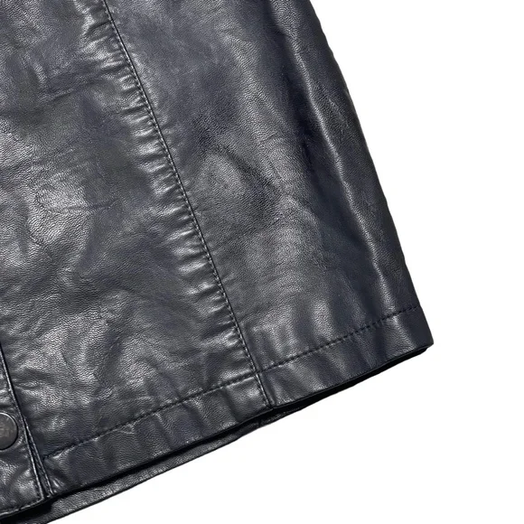 Free People Black Vegan Faux Leather "Oh Snap" Leather Mini Skirt - Size 0 - Picture 7 of 12